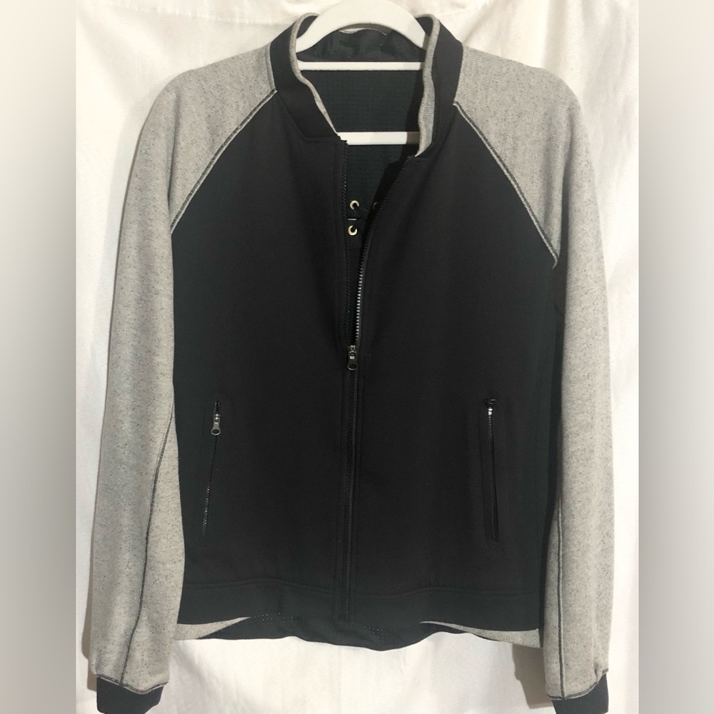 Lululemon Athletic Jacket Sz 10 Lace up Back accent Active Wear Black Pockets